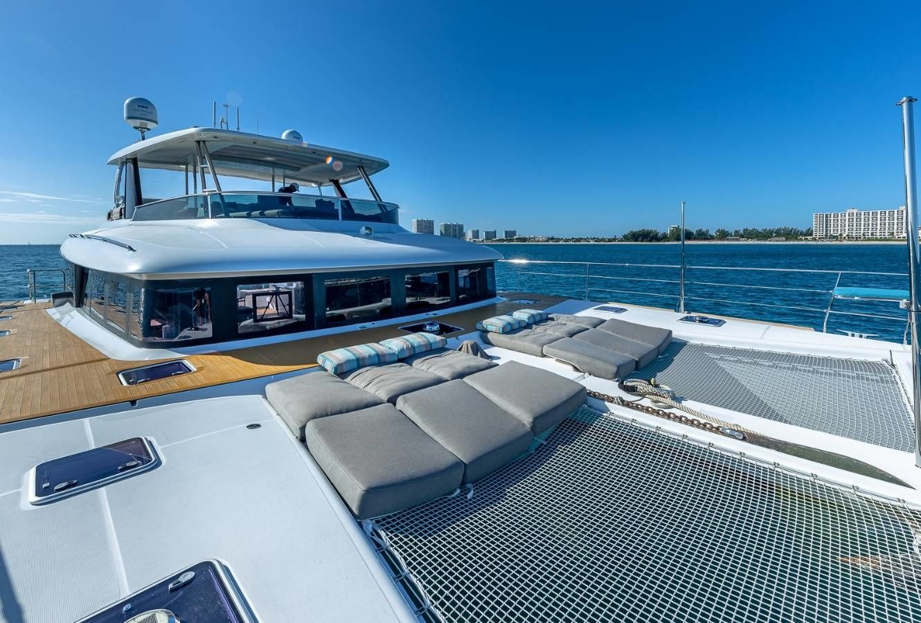 Lagoon Power 630 | Balance