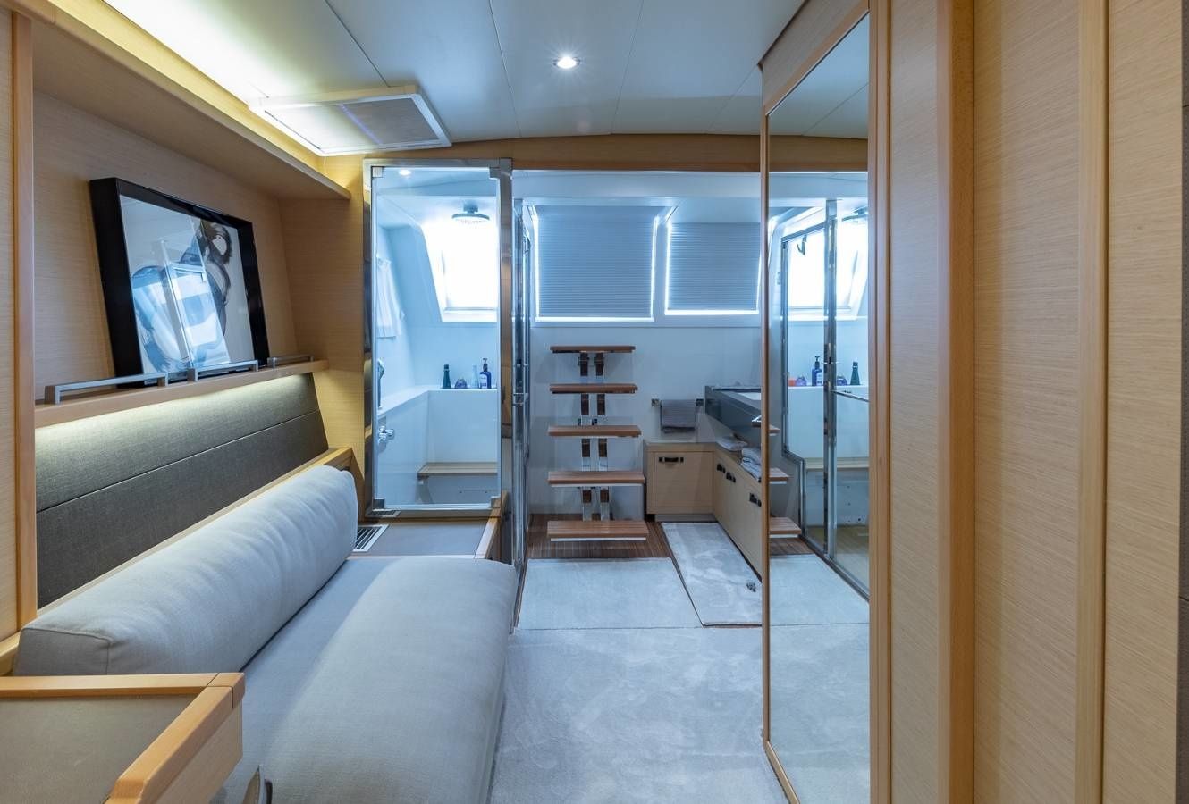 Lagoon Power 630 | Balance