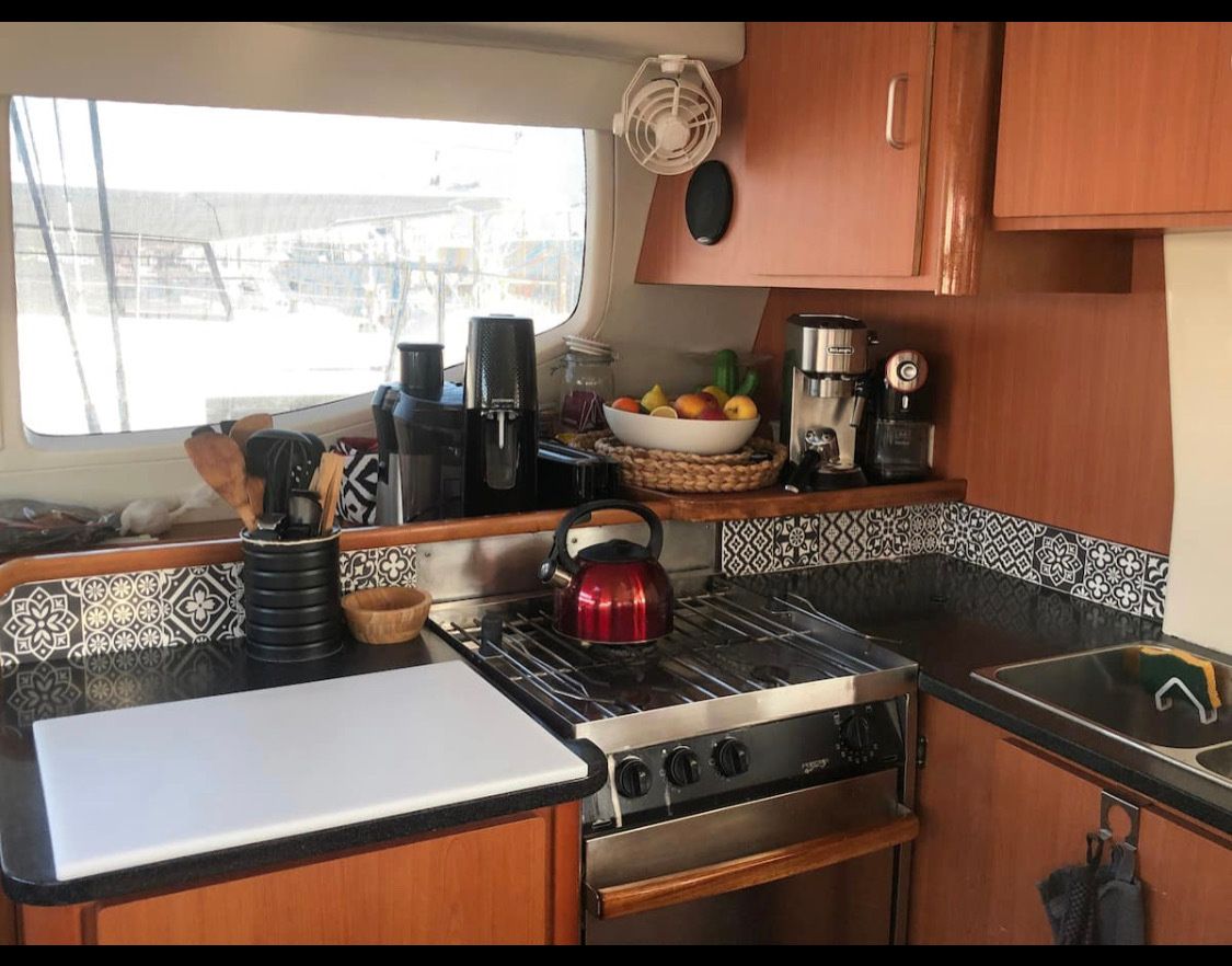 Leopard 46 | Mahi Mahi