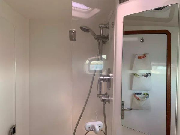 Leopard 46 | Mahi Mahi