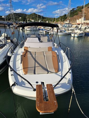 Beneteau Flyer 8 Sundeck | Xalar