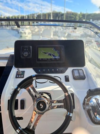 Beneteau Flyer 8 Sundeck | Xalar