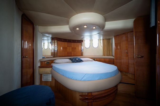 Azimut 55 | Freeland