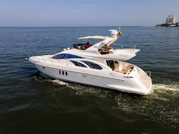Azimut 55 | Freeland