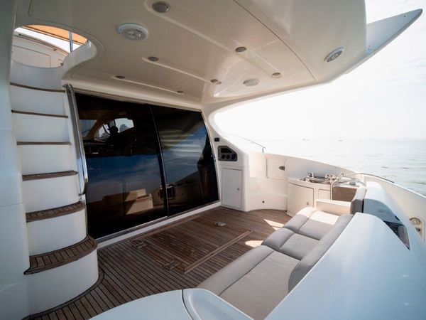 Azimut 55 | Freeland