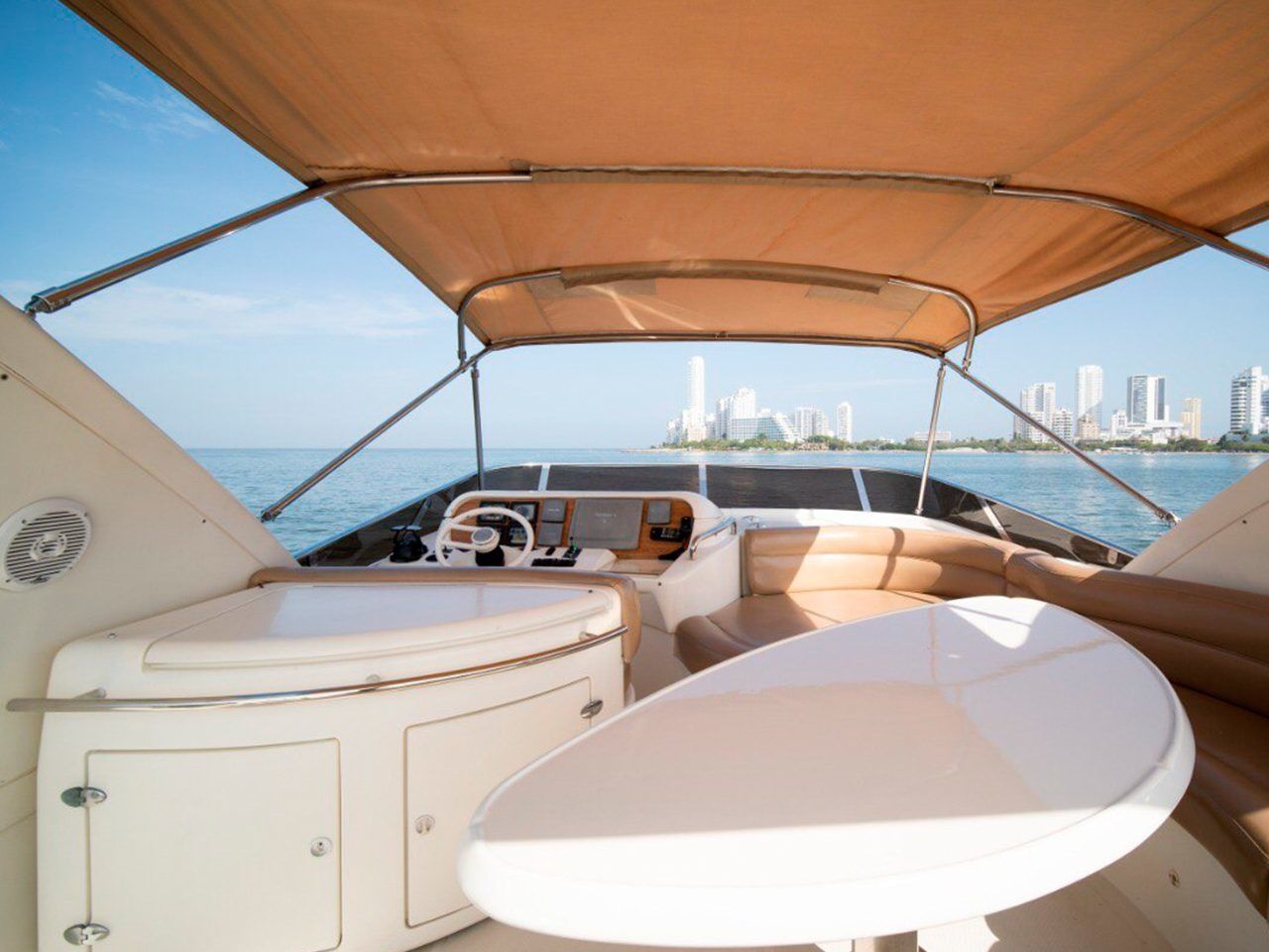 Azimut 55 | Freeland