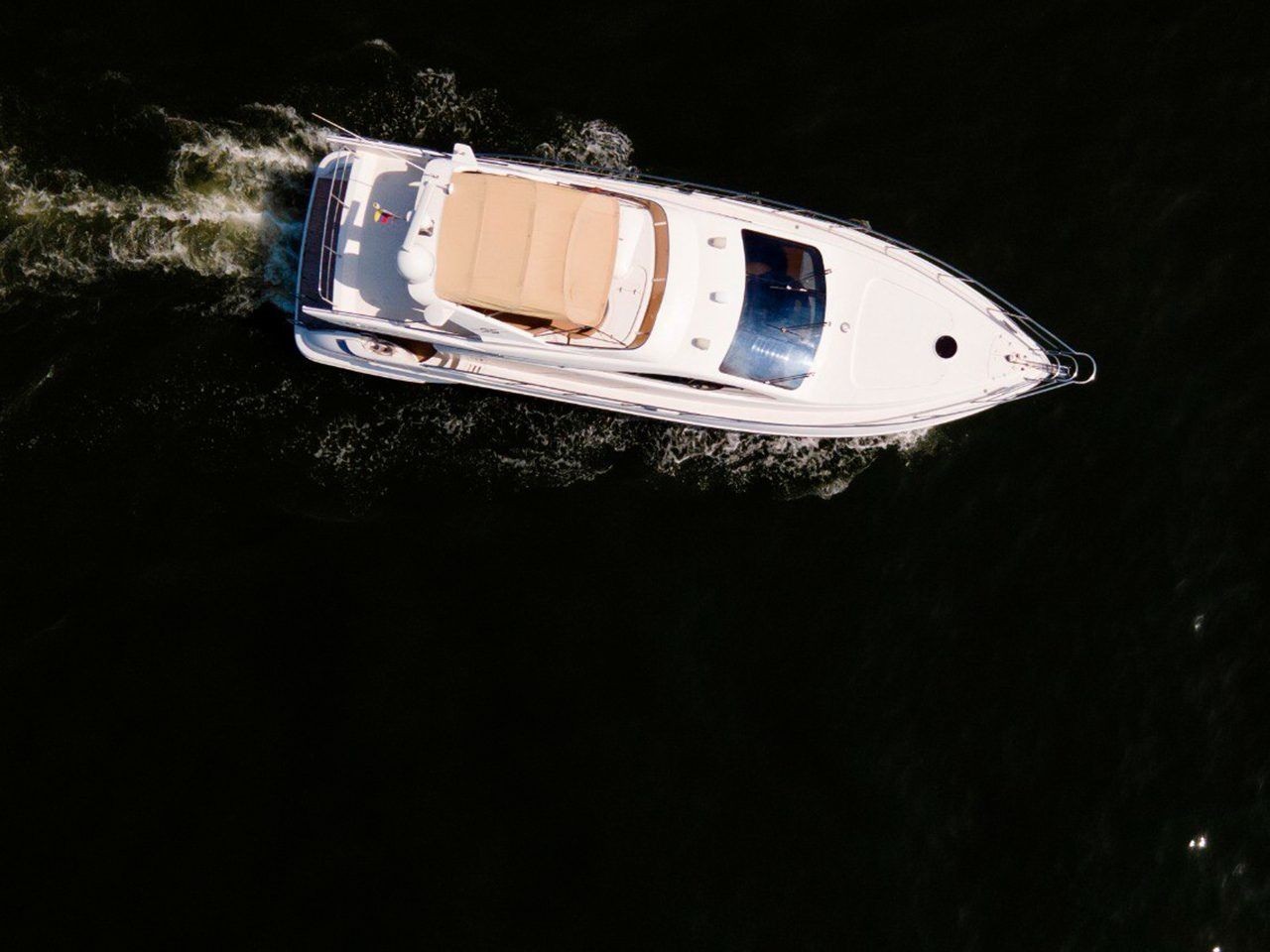 Azimut 55 | Freeland