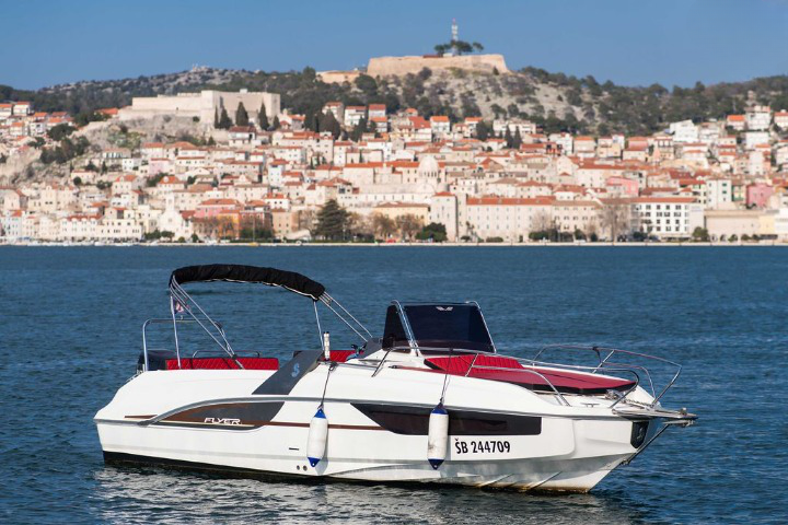 Beneteau Flyer 7.7 | Sundeck