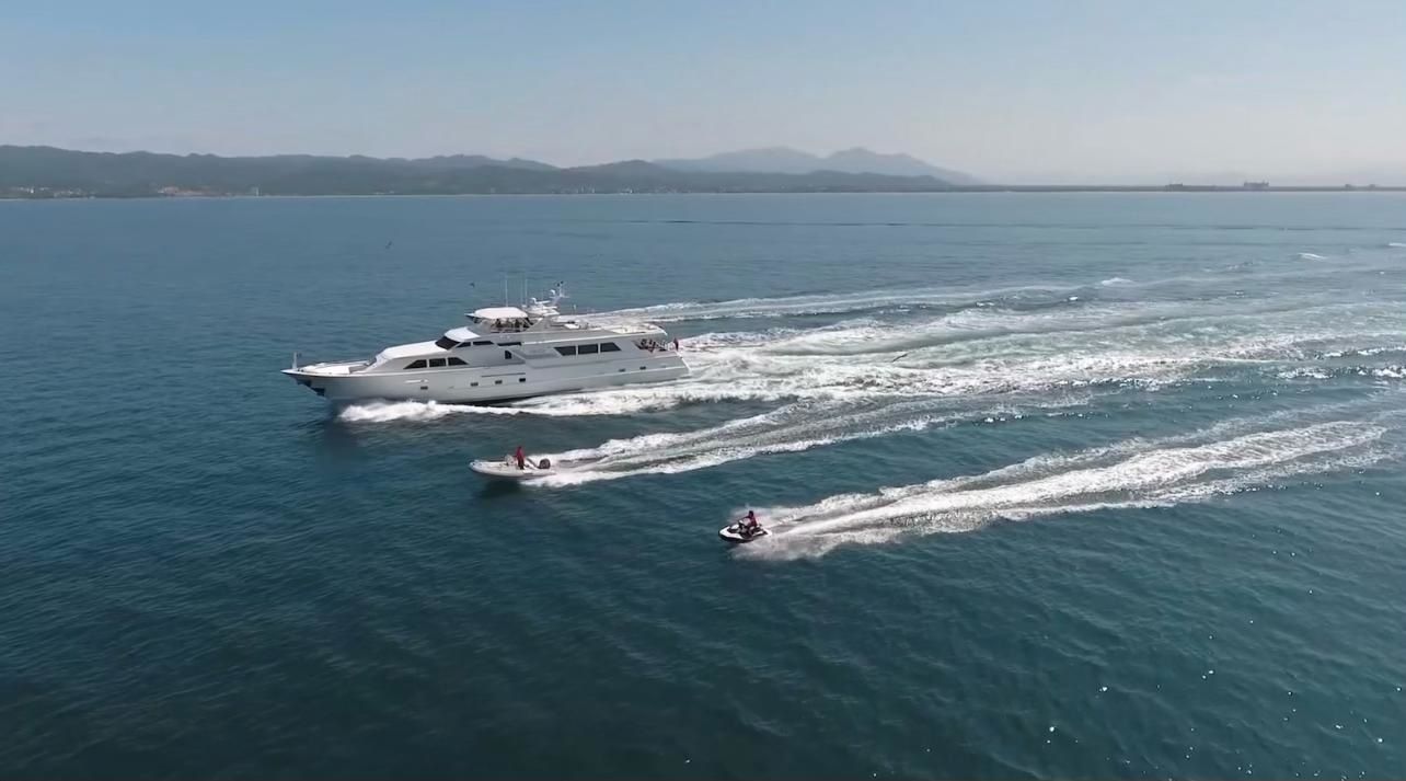 Broward 110 | Amixtli