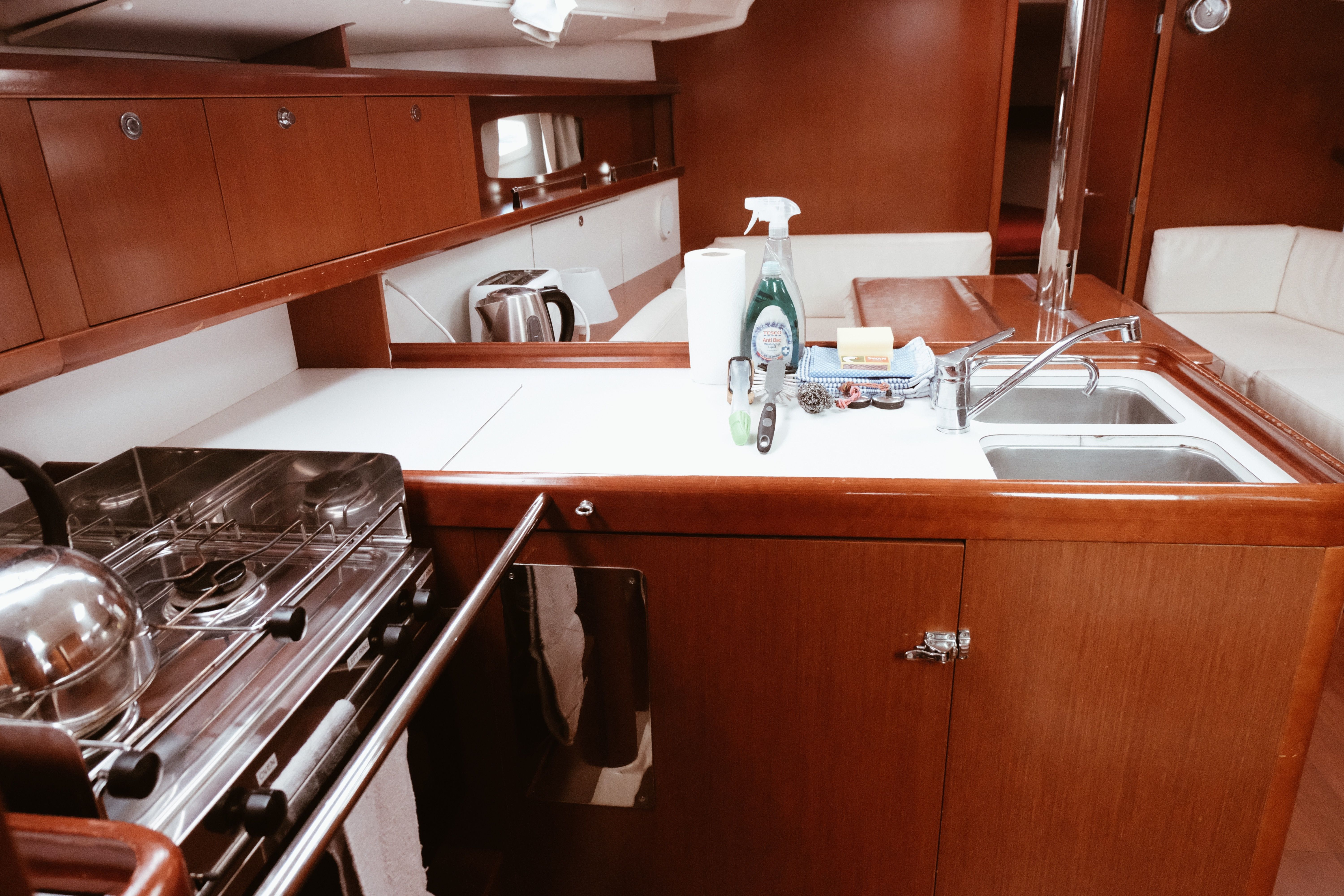 Beneteau Oceanis 37 | Mischief of Hamble