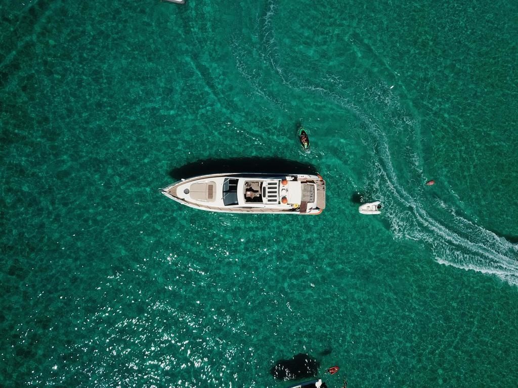 Azimut 68S | Sky & Sand