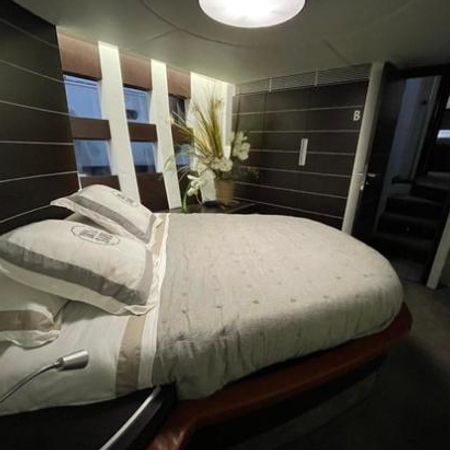 Azimut 68S | Sky & Sand