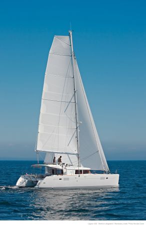 Lagoon 450 F | Bela