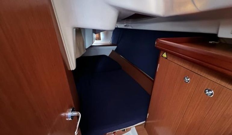 Beneteau Oceanis 323 | India
