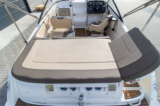 Bayliner VR5 | Mando