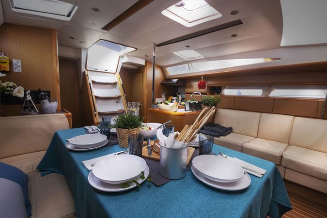 Jeanneau 53 | Melpomene