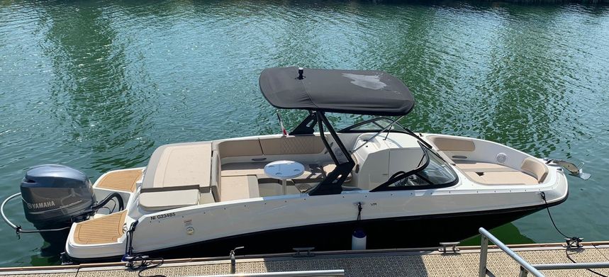 Bayliner VR6 Bowrider | Phacochere