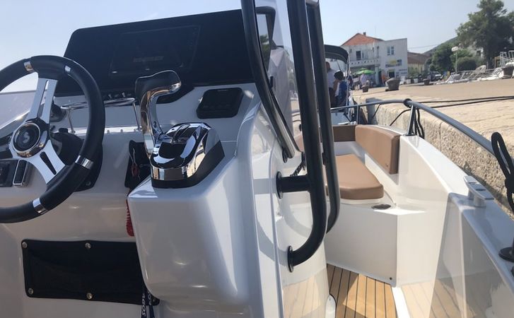 Beneteau Flyer 8 | Nouveaute