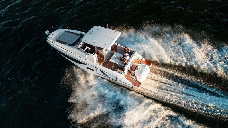 Beneteau Flyer 9 Sundeck | 9000KK
