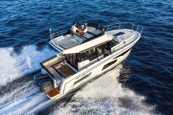Jeanneau Merry Fisher 1095 | Fly