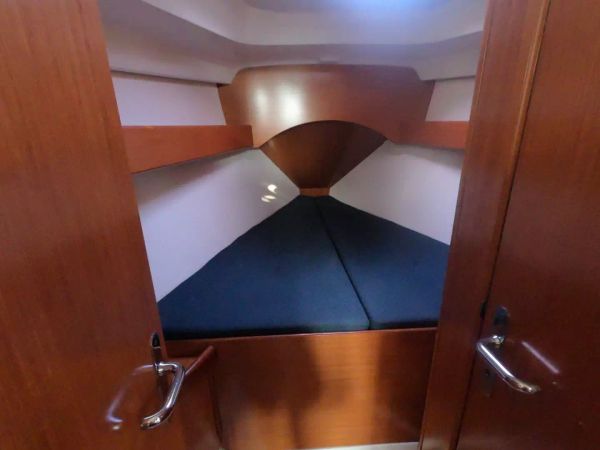 Beneteau Cyclades 39.3 | Panther