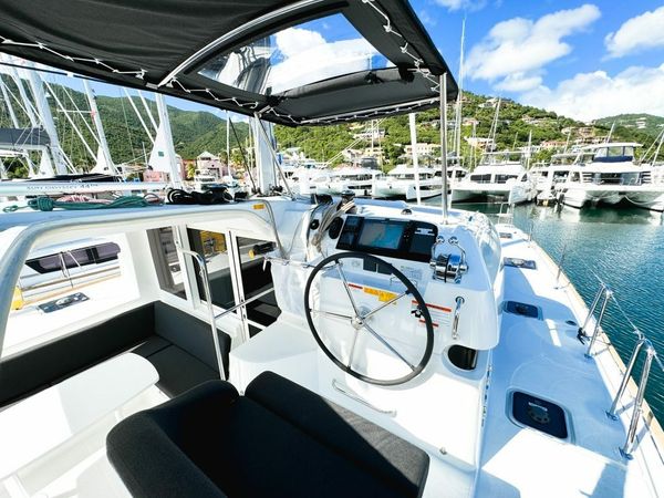 Lagoon 40 | CloudWalker