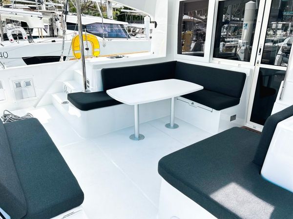 Lagoon 40 | CloudWalker