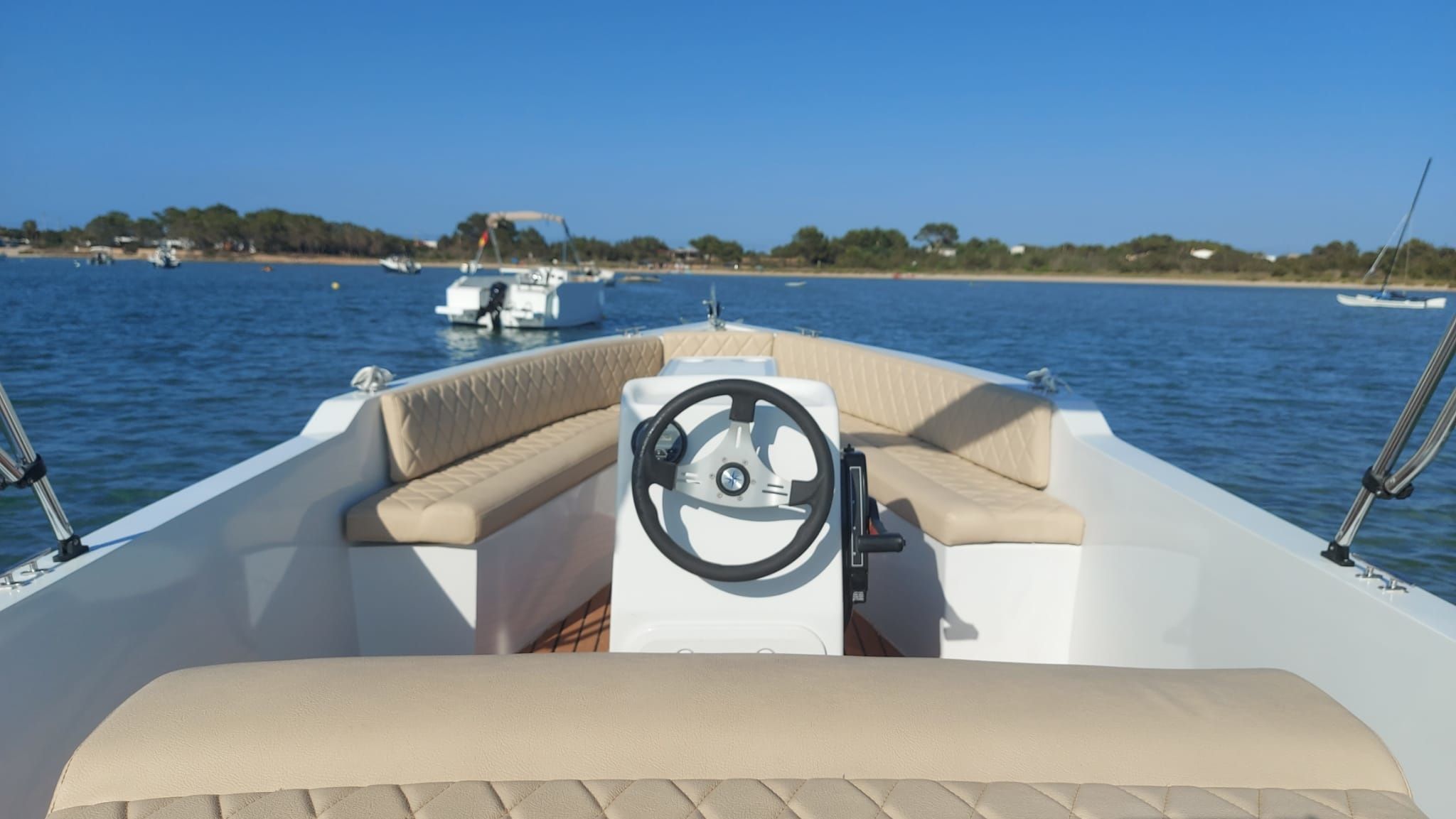 Boats Mak Cattleya X6 | 16