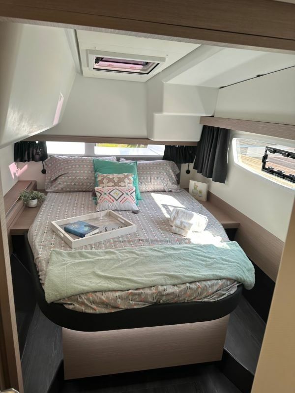 Fountaine Pajot Isla 40 | Sea Magik
