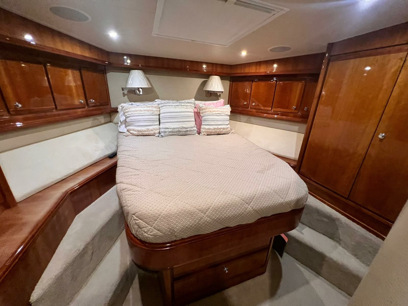 Bertram 47 | Beach Bum