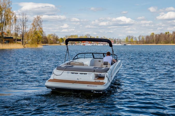 Bayliner VR6 E | 21