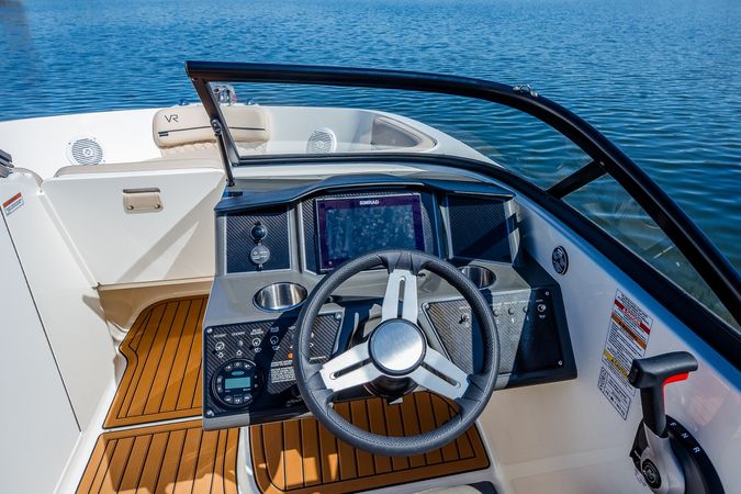 Bayliner VR6 E | 21