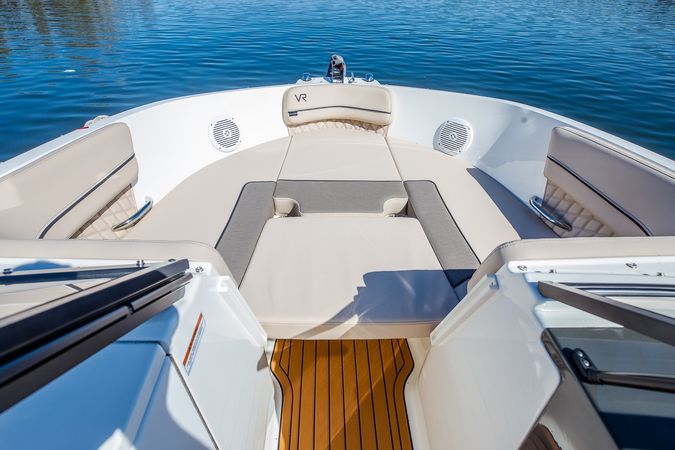 Bayliner VR6 E | 21