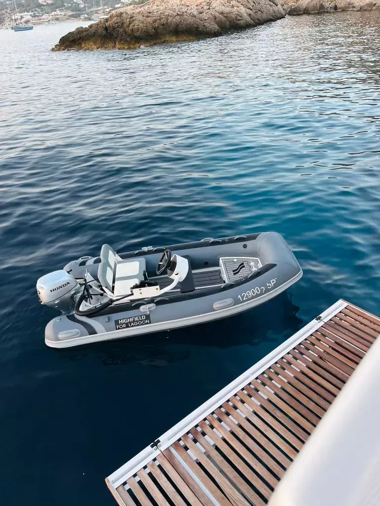 Lagoon 46 | Thirteen