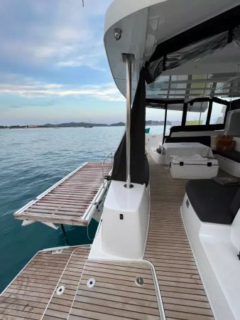 Lagoon 46 | Thirteen