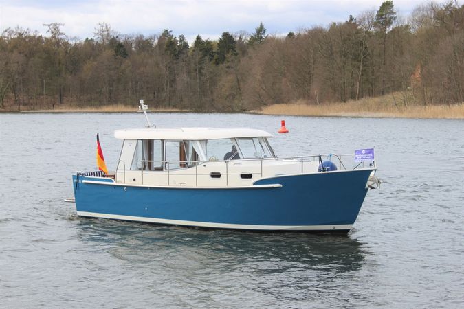 Brandsma Luna 30 | Mila