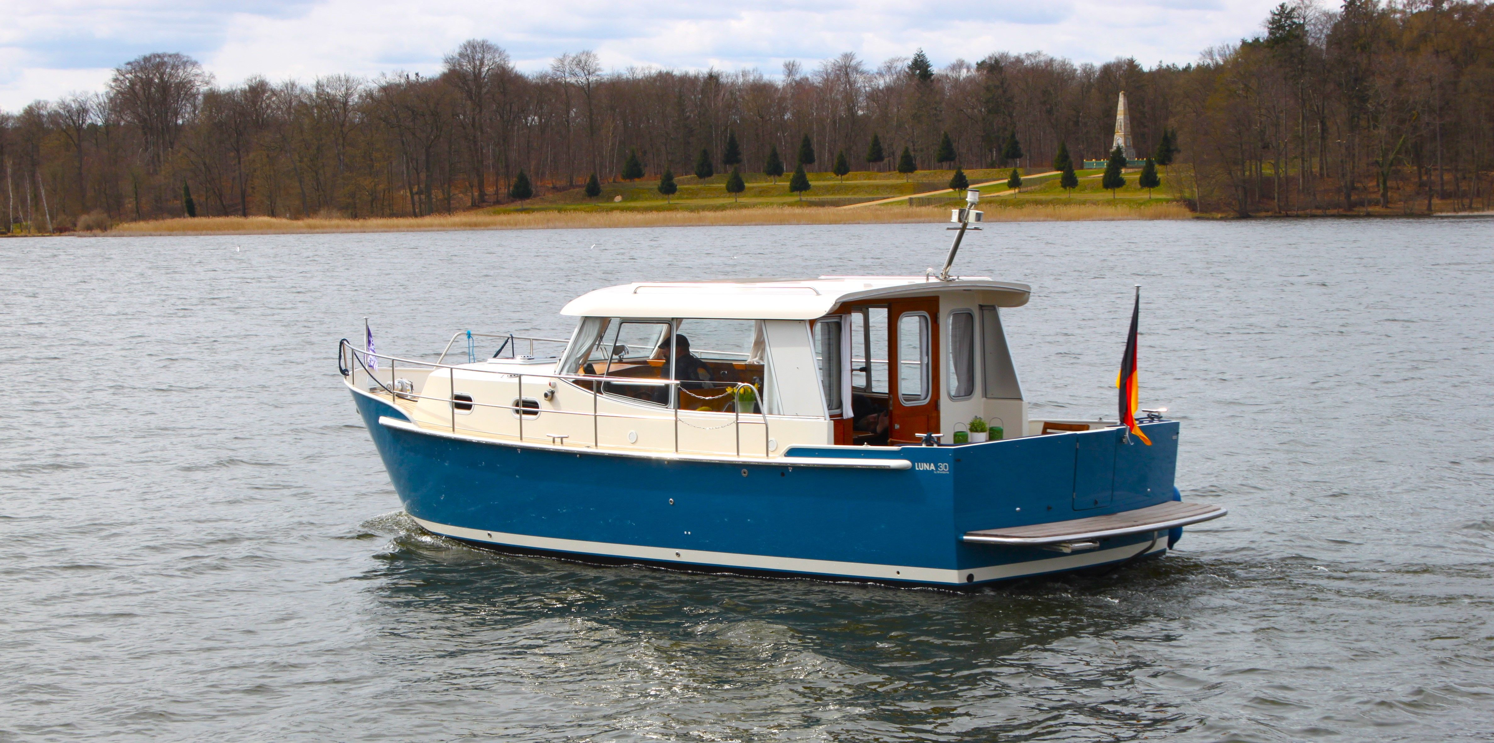 Brandsma Luna 30 | Mila