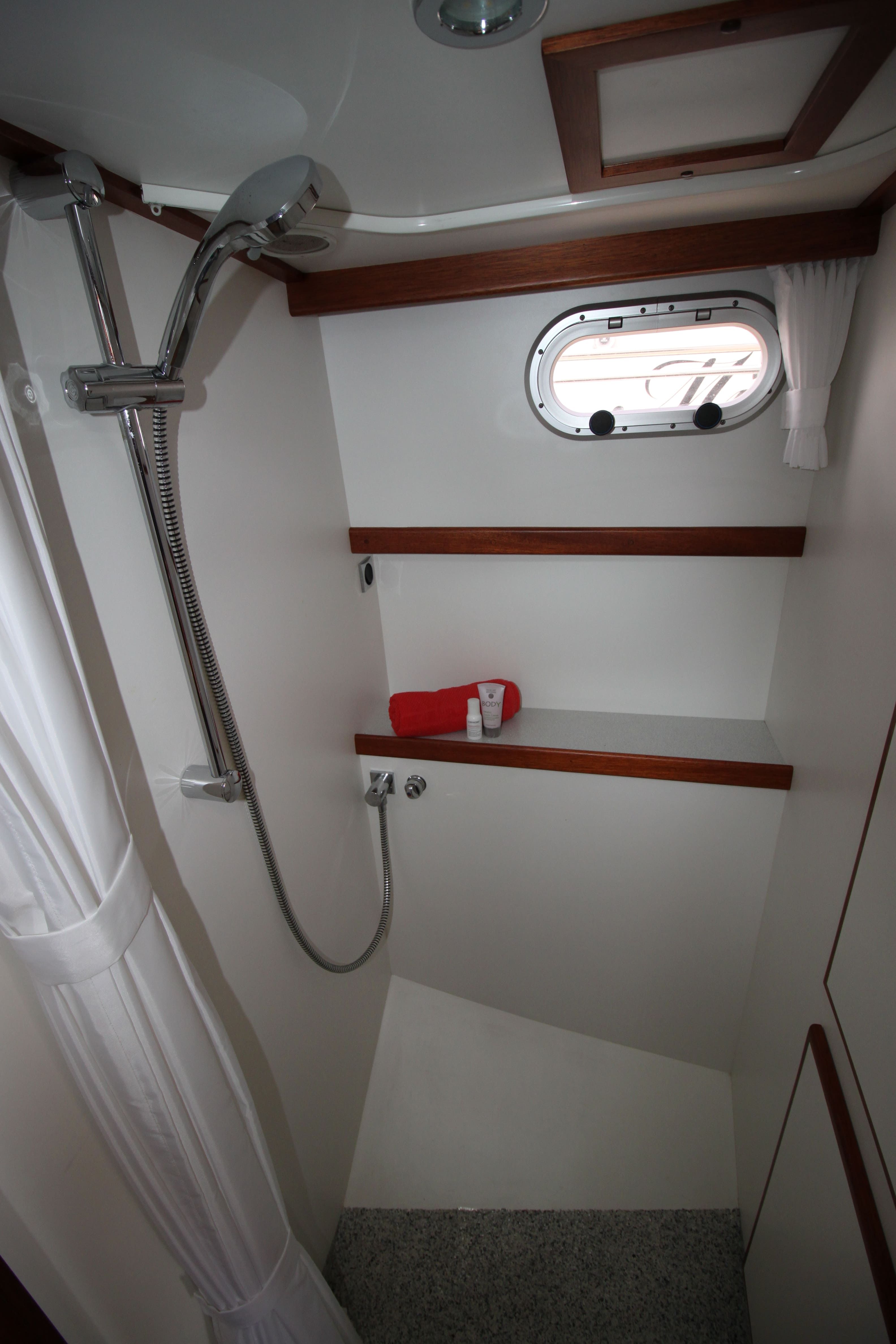 Brandsma Luna 30 | Mila