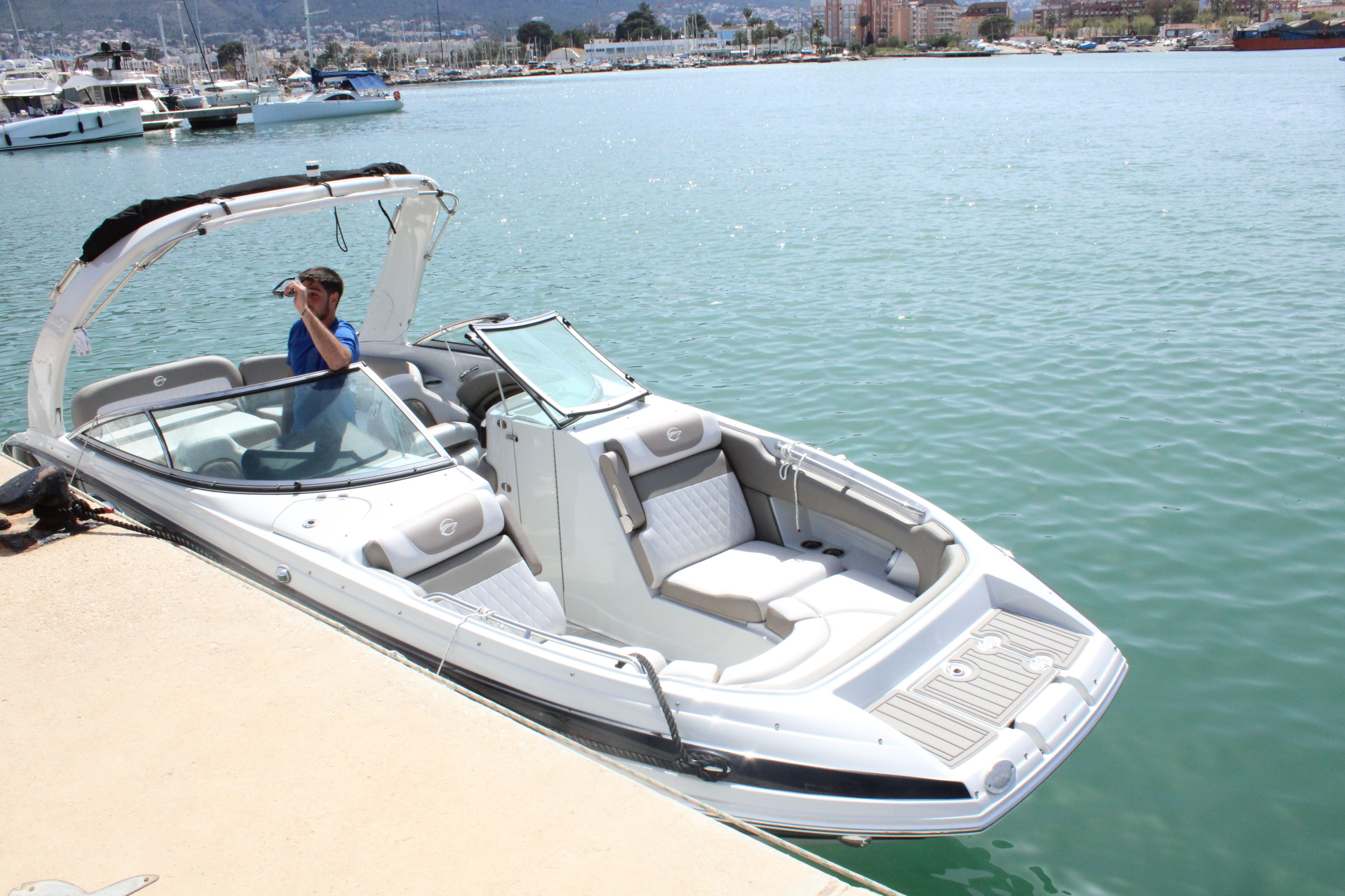 Crownline 255 | Magnifico