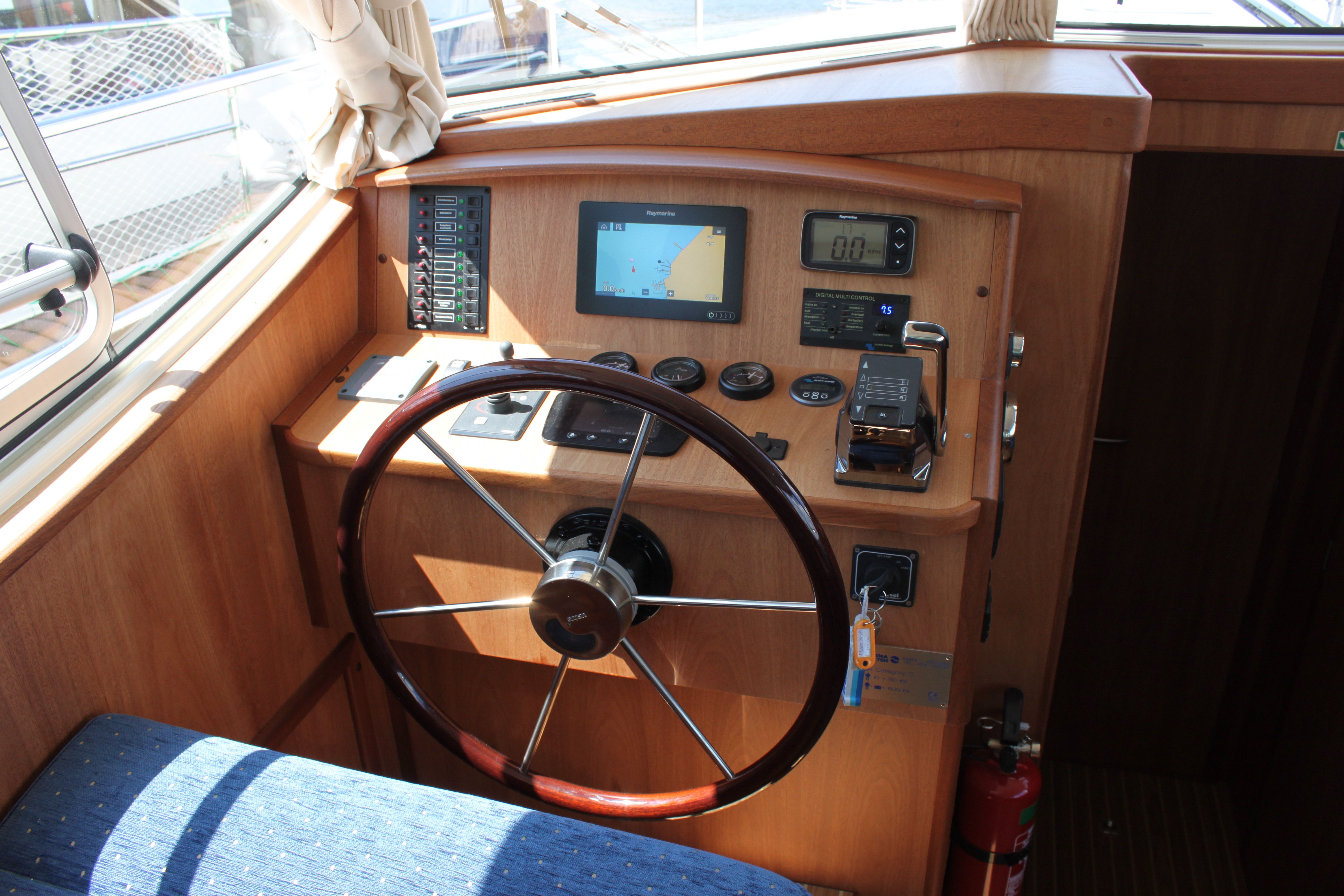 Brandsma Luna 34 | Mira