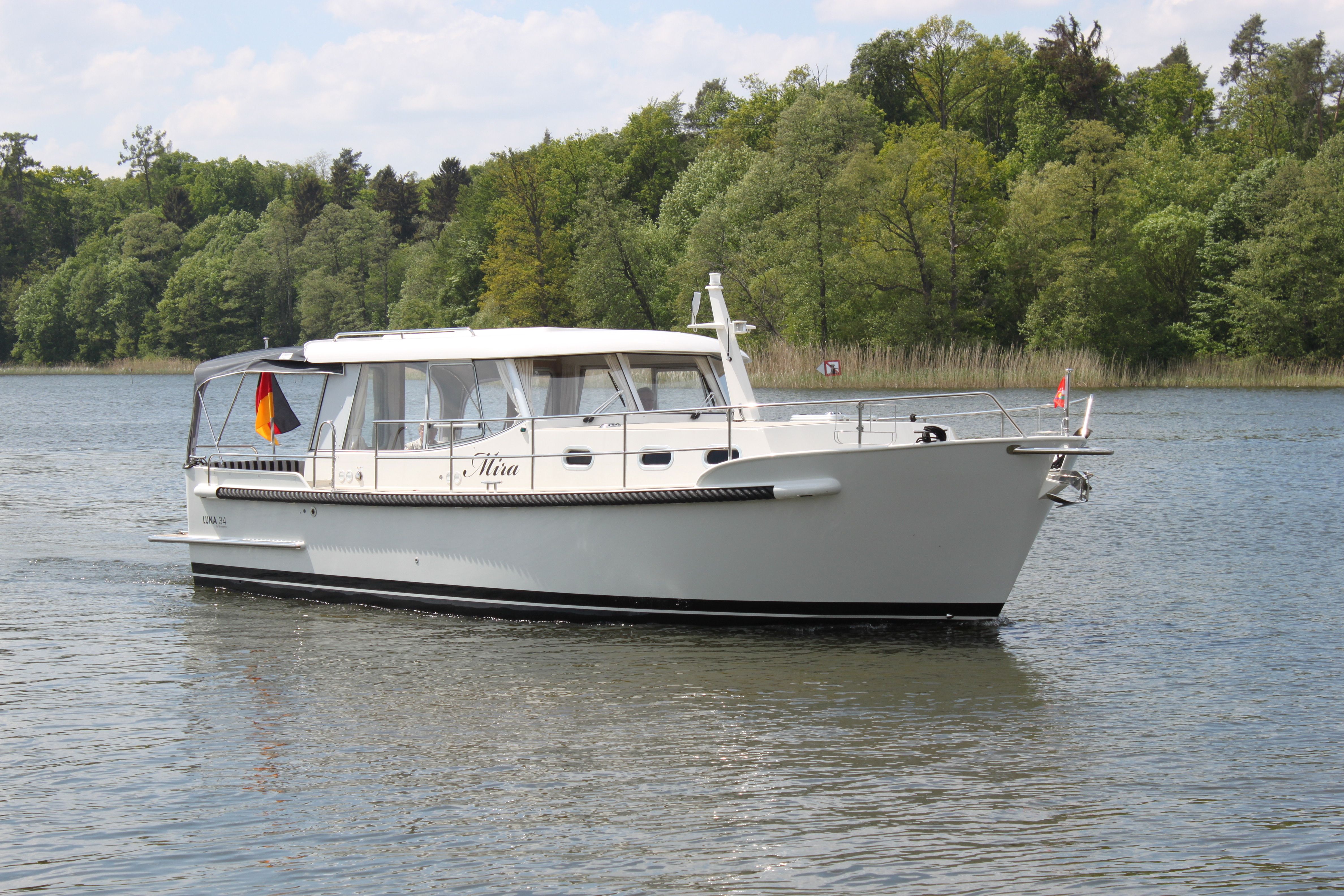 Brandsma Luna 34 | Mira