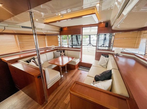 Aquila 48 | Three Quarters Full