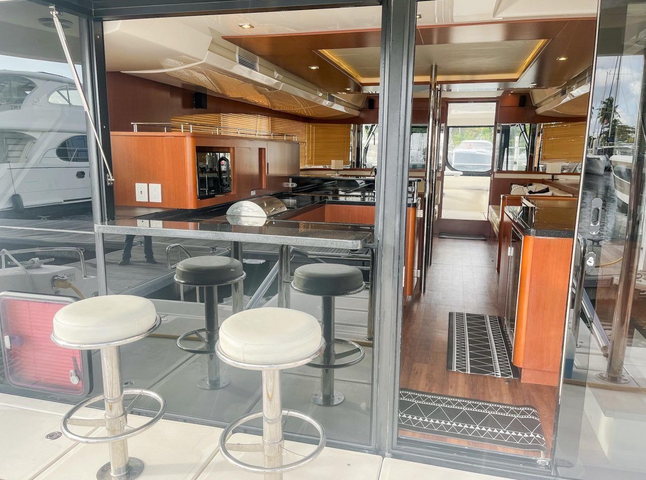 Aquila 48 | Three Quarters Full