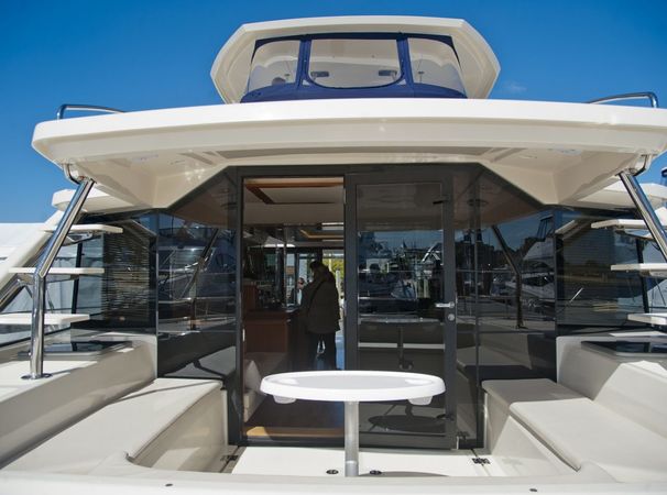 Aquila 48 | Three Quarters Full