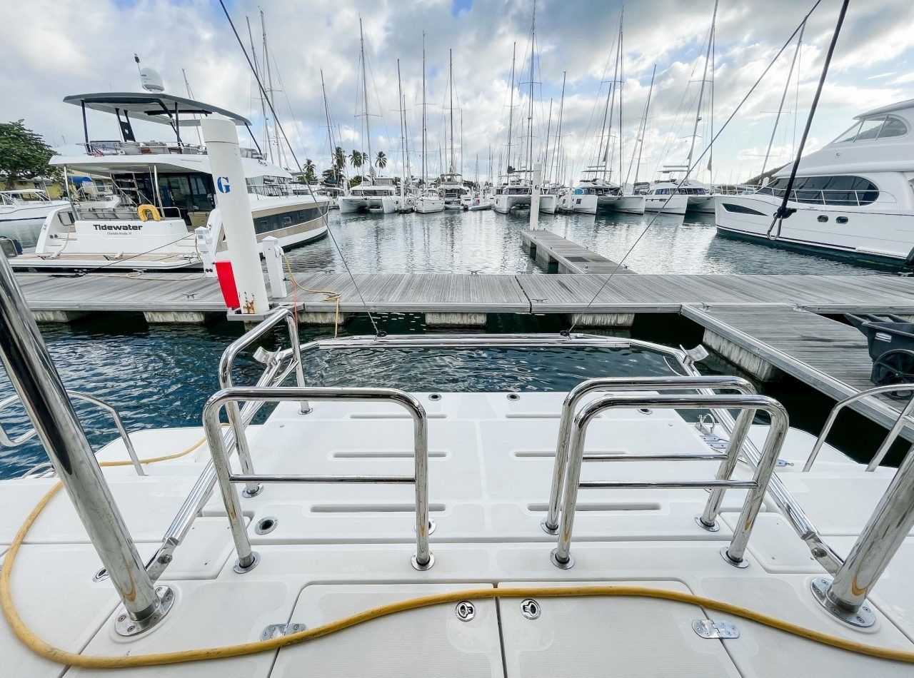 Aquila 48 | Three Quarters Full