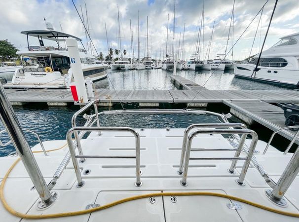 Aquila 48 | Three Quarters Full