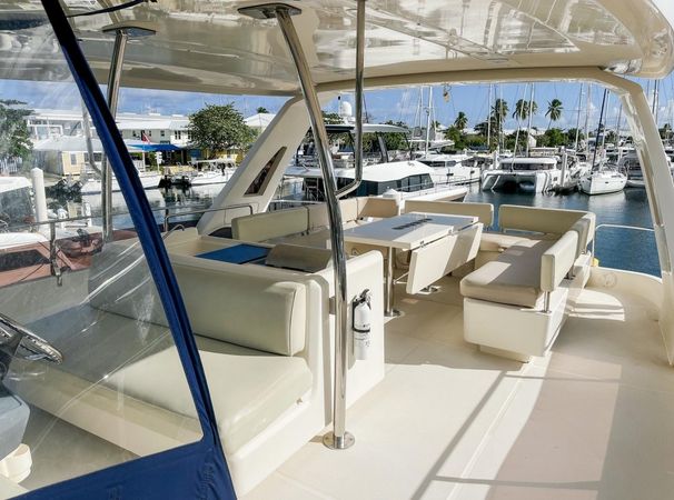 Aquila 48 | Three Quarters Full