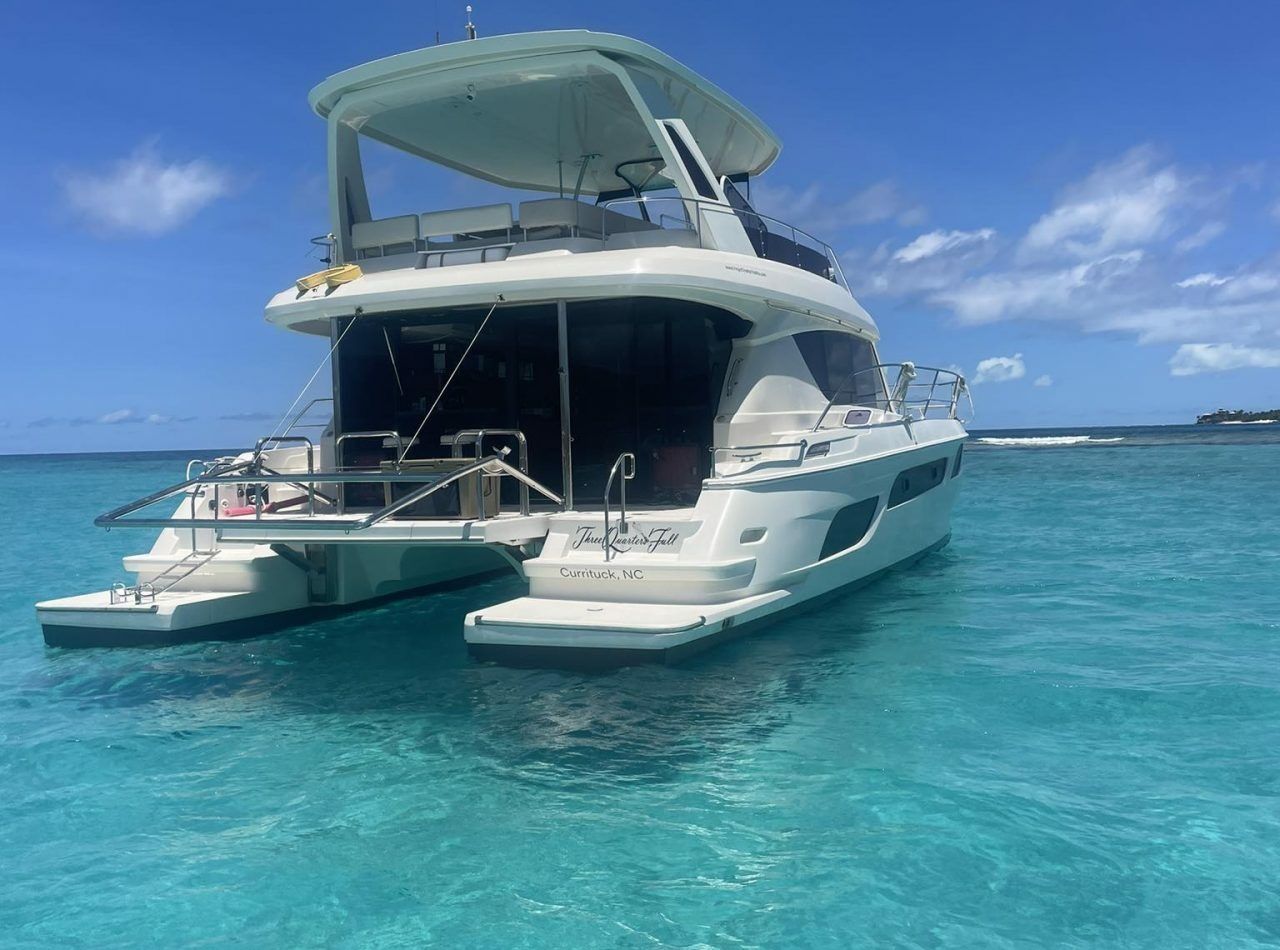 Aquila 48 | Three Quarters Full