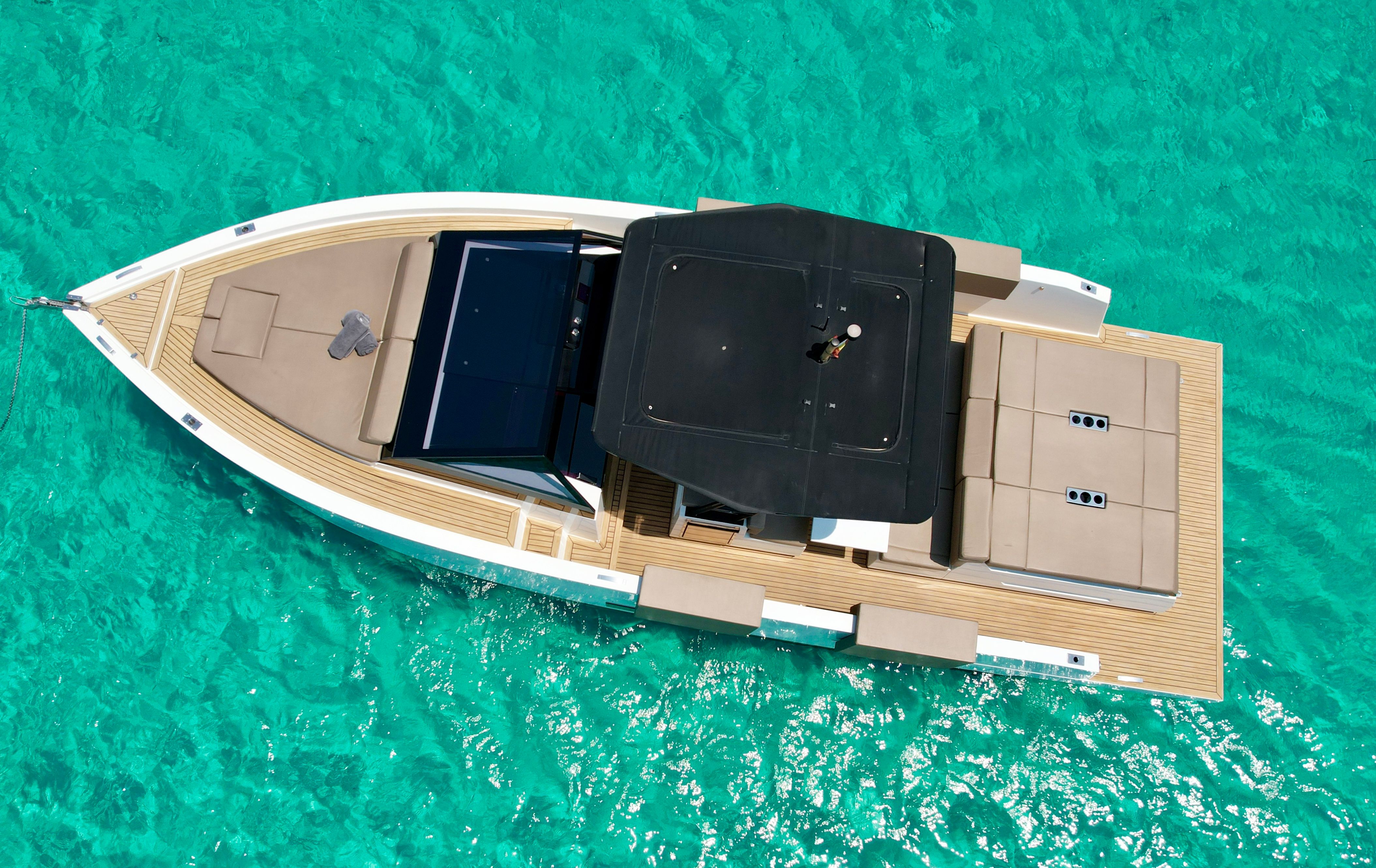 De Antonio D34 Open | Delito