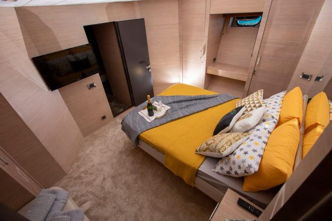 Custom Built 85 | Poseidon F